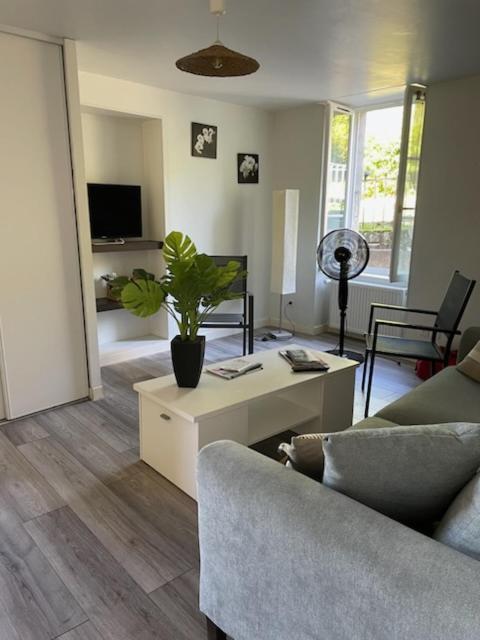 Apartamento Côté Jardin Saint-Jean-en-Royans Exterior foto